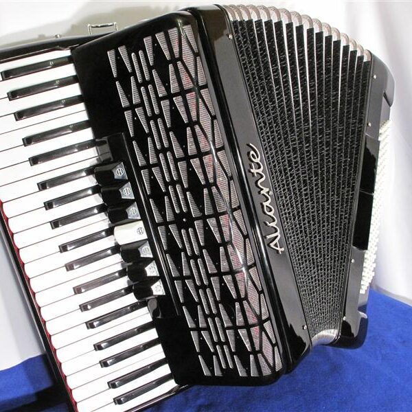 Aliante 3 voice 41-120 black piano accordion