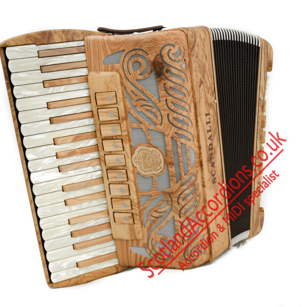 Scandalli Tierra 34 key 96 bass 4 voice musette tuned olive wood accordion, tipo a mano reeds