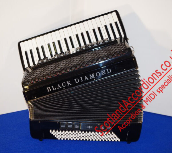 Black Diamond 4 voice 41-120 black piano accordion